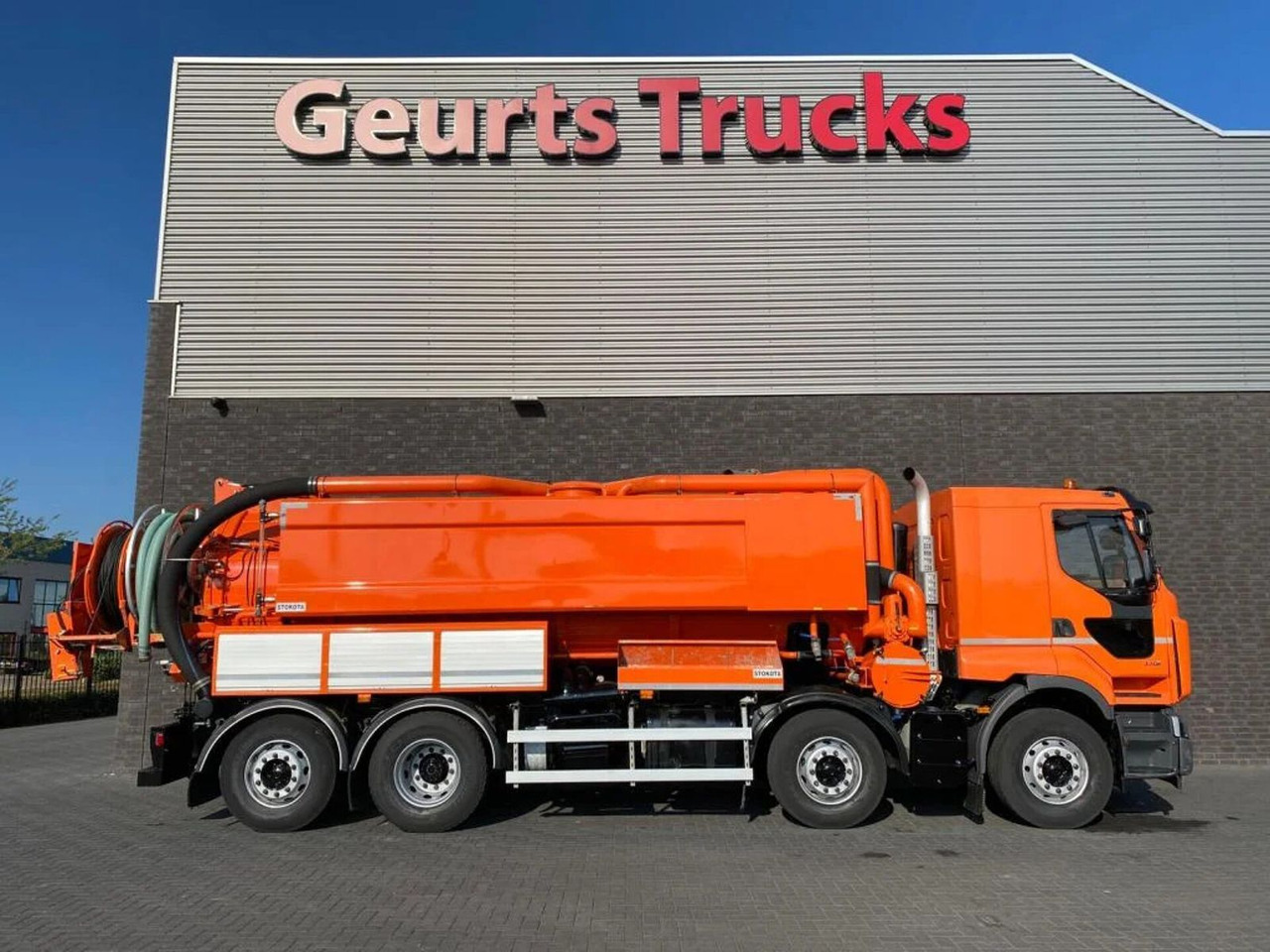 Renault Lander 430 8X2 STOKOTA VACUUM/HOGEDRUK /COMBI/KO - Vidanjör: fotoğraf 4 Renault Lander 430 8X2 STOKOTA VACUUM/HOGEDRUK /COMBI/KO - Vidanjör: fotoğraf 4