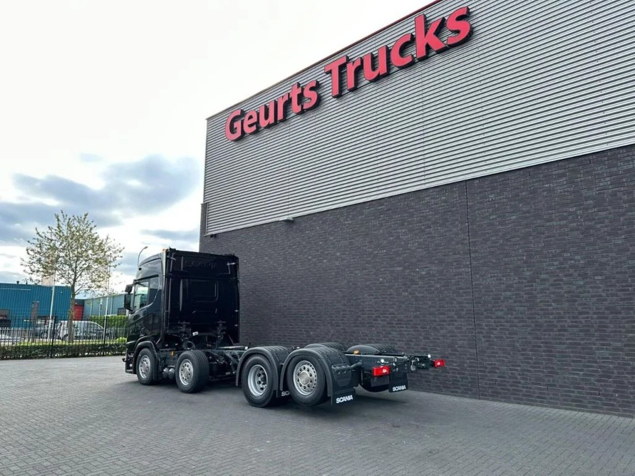 Scania R540 NGS 8X2 CHASSIS NIEUW/NEUE/NEW FULL OPTIONS - Şasi kamyon: fotoğraf 3 Scania R540 NGS 8X2 CHASSIS NIEUW/NEUE/NEW FULL OPTIONS - Şasi kamyon: fotoğraf 3