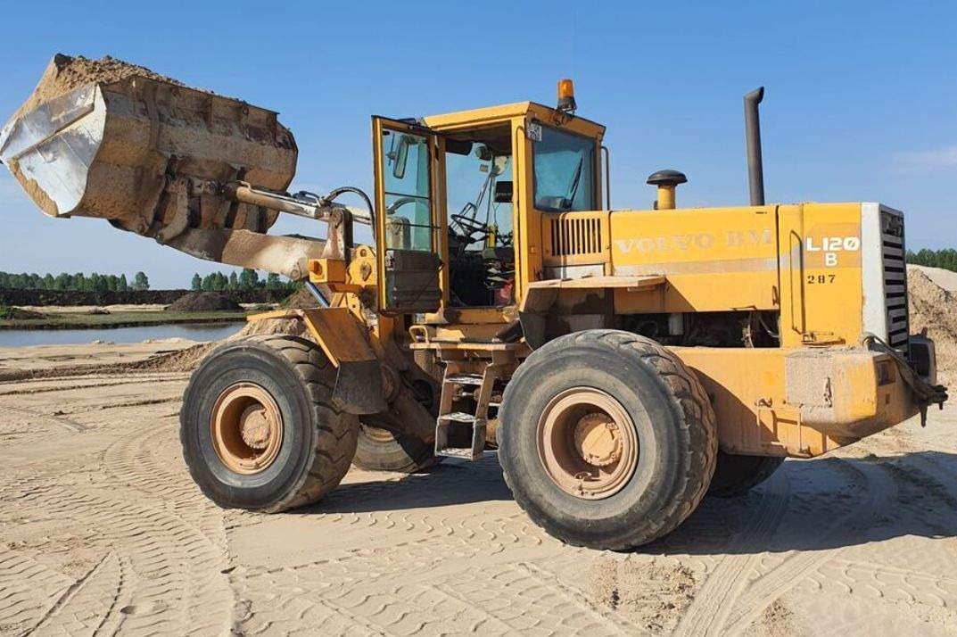 VOLVO L120B - Tekerlekli yükleyici: fotoğraf 2 VOLVO L120B - Tekerlekli yükleyici: fotoğraf 2