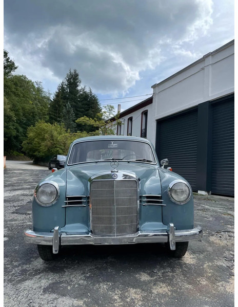 Mercedes-Benz ponton geheel gerestaureerd 180 - Binek araba: fotoğraf 3 Mercedes-Benz ponton geheel gerestaureerd 180 - Binek araba: fotoğraf 3