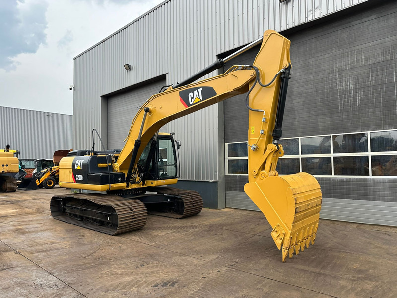 Caterpillar 320D2 - Paletli ekskavatör: fotoğraf 3 Caterpillar 320D2 - Paletli ekskavatör: fotoğraf 3