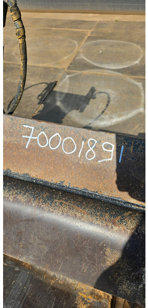 Caterpillar CAT DCT Bucket CW40S Kantelbak finansal kiralama Caterpillar CAT DCT Bucket CW40S Kantelbak: fotoğraf 14 Caterpillar CAT DCT Bucket CW40S Kantelbak finansal kiralama Caterpillar CAT DCT Bucket CW40S Kantelbak: fotoğraf 14