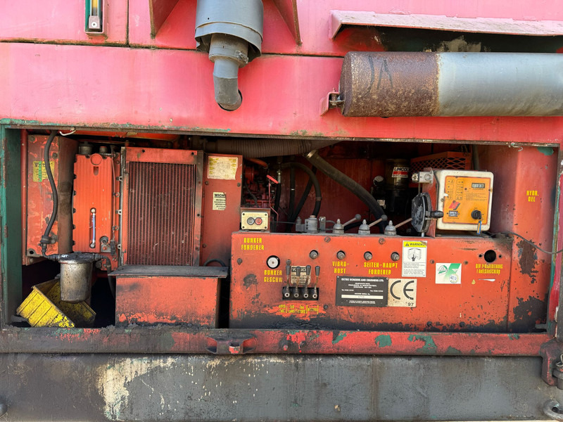 Extec Robotrac 7000 - Elek: fotoğraf 2 Extec Robotrac 7000 - Elek: fotoğraf 2