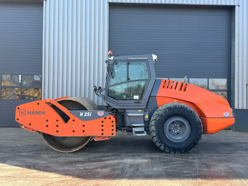 Hamm H25i - Silindir makinesi: fotoğraf 1 Hamm H25i - Silindir makinesi: fotoğraf 1