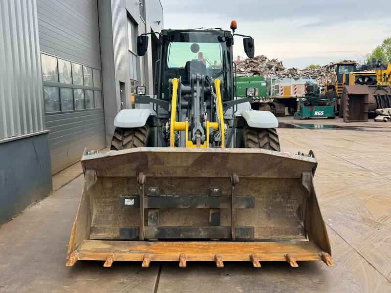 Kramer 8155 / Forks / bucket - Tekerlekli yükleyici: fotoğraf 4 Kramer 8155 / Forks / bucket - Tekerlekli yükleyici: fotoğraf 4