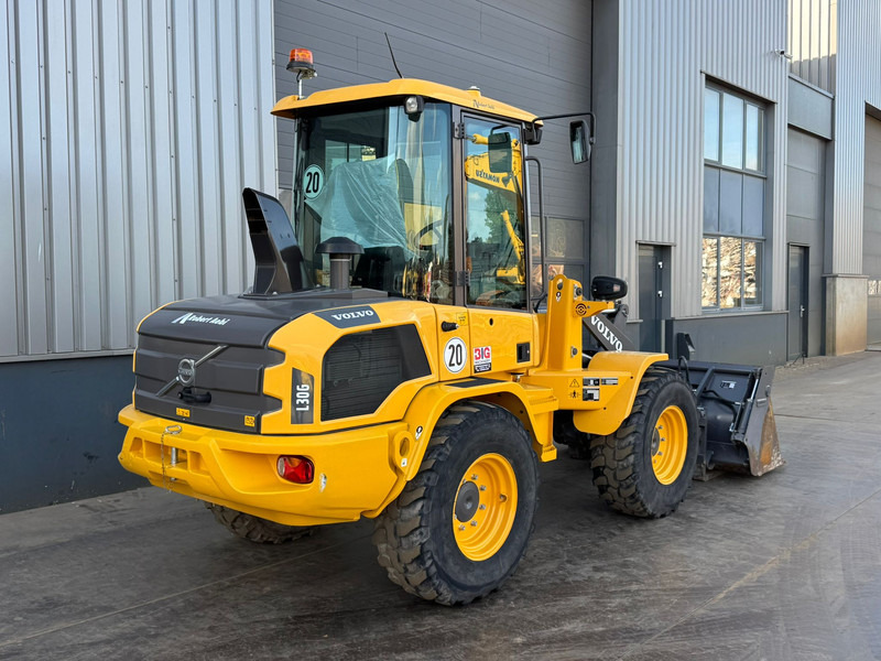 Volvo L30G - Tekerlekli yükleyici: fotoğraf 5 Volvo L30G - Tekerlekli yükleyici: fotoğraf 5