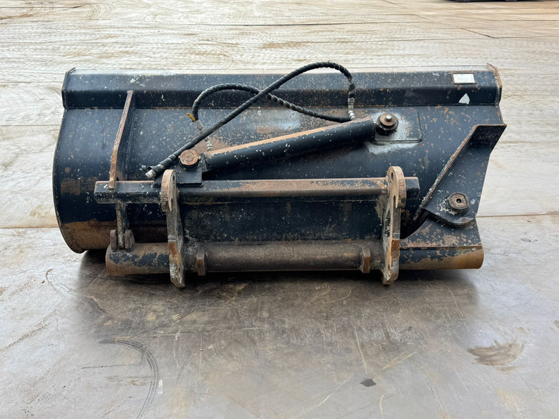 ZFE Side-Tilting bucket - Kova: fotoğraf 4 ZFE Side-Tilting bucket - Kova: fotoğraf 4