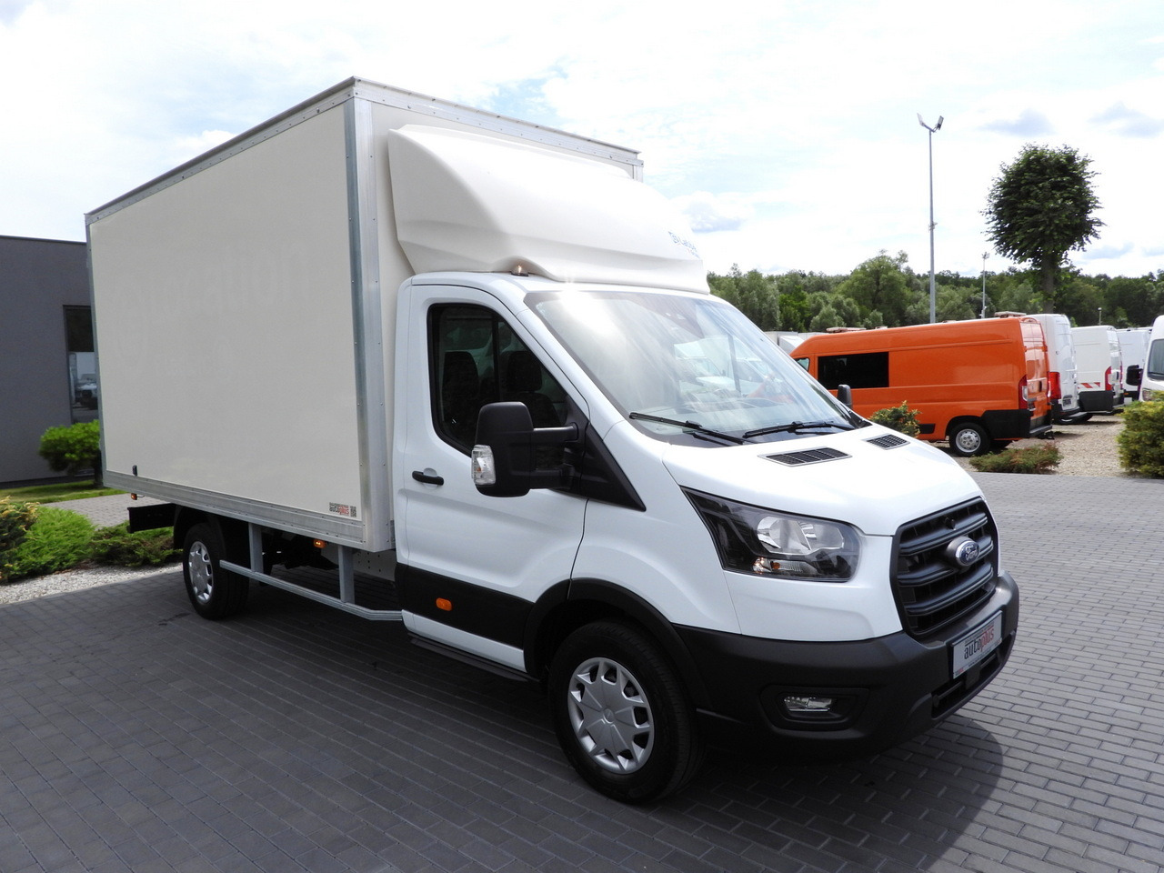 FORD TRANSIT BOX 8 PALLETS CRUISE CONTROL AIR CONDITIONING  130HP - Frigorifik kamyonet: fotoğraf 4 FORD TRANSIT BOX 8 PALLETS CRUISE CONTROL AIR CONDITIONING  130HP - Frigorifik kamyonet: fotoğraf 4