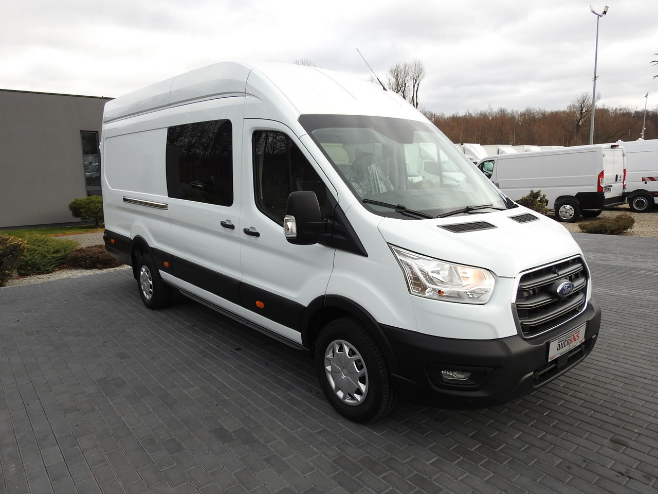 FORD TRANSIT BOX DELIVERY VAN 6 SEATS CRUISE CONTROL AIR CONDITIONING 185HP - Panelvan: fotoğraf 4 FORD TRANSIT BOX DELIVERY VAN 6 SEATS CRUISE CONTROL AIR CONDITIONING 185HP - Panelvan: fotoğraf 4