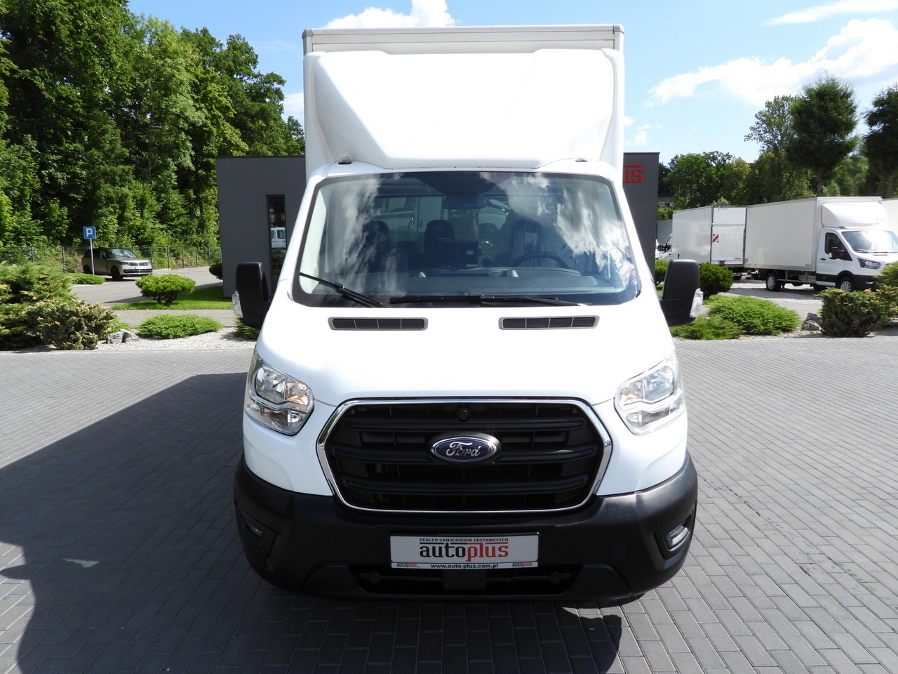 FORD TRANSIT BOX LIFT 8 PALLETS CRUISE CONTROL LED LIGHTS TWIN WHEELS AIR CONDITIONING 130HP - Kapalı kasa kamyonet: fotoğraf 5 FORD TRANSIT BOX LIFT 8 PALLETS CRUISE CONTROL LED LIGHTS TWIN WHEELS AIR CONDITIONING 130HP - Kapalı kasa kamyonet: fotoğraf 5