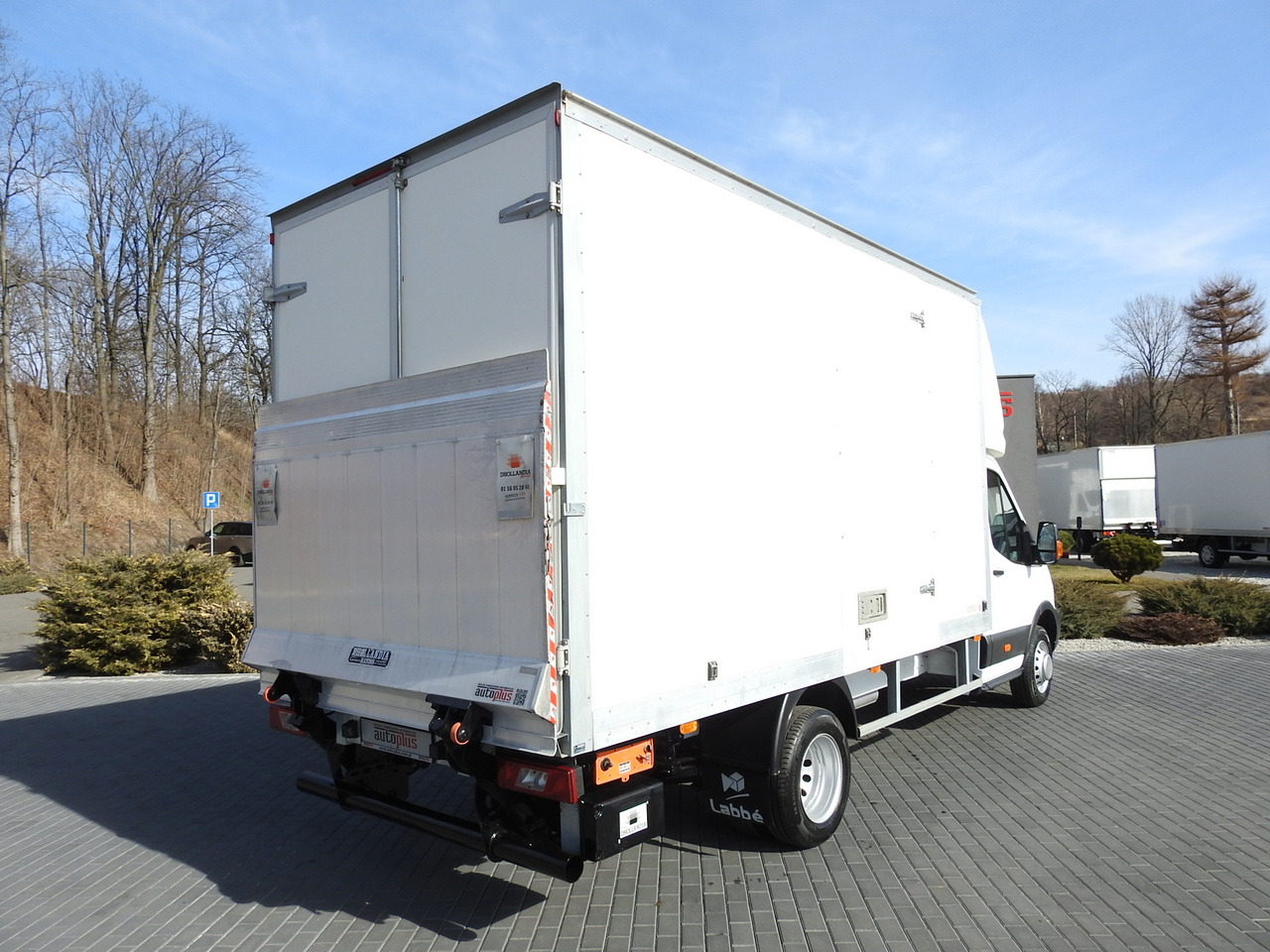 FORD TRANSIT  BOX LIFT 8 PALLETS CRUISE CONTROL LED LIGHTS TWIN WHEELS AIR CONDITIONING  170HP - Frigorifik kamyonet: fotoğraf 3 FORD TRANSIT  BOX LIFT 8 PALLETS CRUISE CONTROL LED LIGHTS TWIN WHEELS AIR CONDITIONING  170HP - Frigorifik kamyonet: fotoğraf 3
