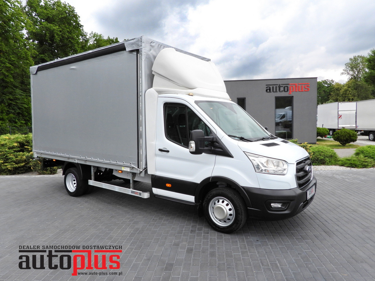 FORD TRANSIT TARPAULIN 8 PALLETS CRUISE CONTROL LED LIGHTS TWIN WHEELS AIR CONDITIONING 130HP - Tenteli kamyonet: fotoğraf 1 FORD TRANSIT TARPAULIN 8 PALLETS CRUISE CONTROL LED LIGHTS TWIN WHEELS AIR CONDITIONING 130HP - Tenteli kamyonet: fotoğraf 1
