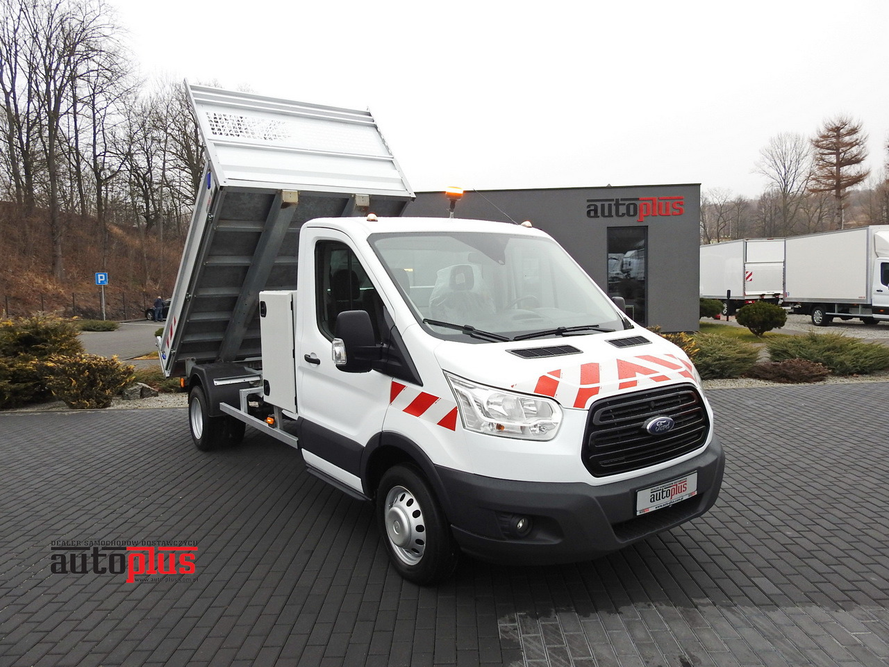FORD TRANSIT TIPPER CRUISE CONTROL AIR CONDITIONING TWIN WHEELS 170HP - Damperli kamyonet: fotoğraf 1 FORD TRANSIT TIPPER CRUISE CONTROL AIR CONDITIONING TWIN WHEELS 170HP - Damperli kamyonet: fotoğraf 1