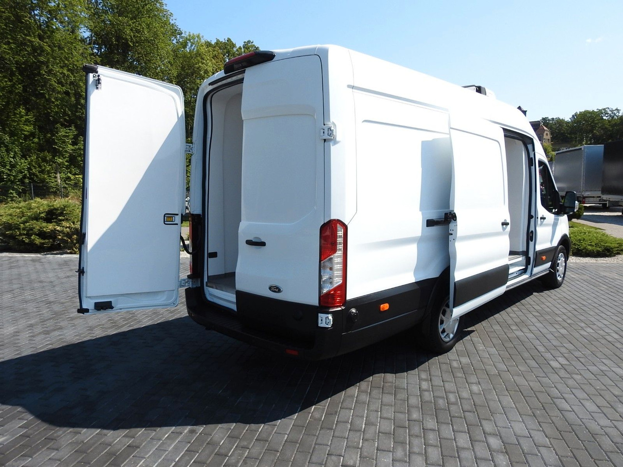 Ford TRANSIT KÜHLKASTENWAGEN 0*C HEIZFUNKTION Ford TRANSIT KÜHLKASTENWAGEN 0*C HEIZFUNKTION - Frigorifik kamyonet: fotoğraf 3 Ford TRANSIT KÜHLKASTENWAGEN 0*C HEIZFUNKTION Ford TRANSIT KÜHLKASTENWAGEN 0*C HEIZFUNKTION - Frigorifik kamyonet: fotoğraf 3
