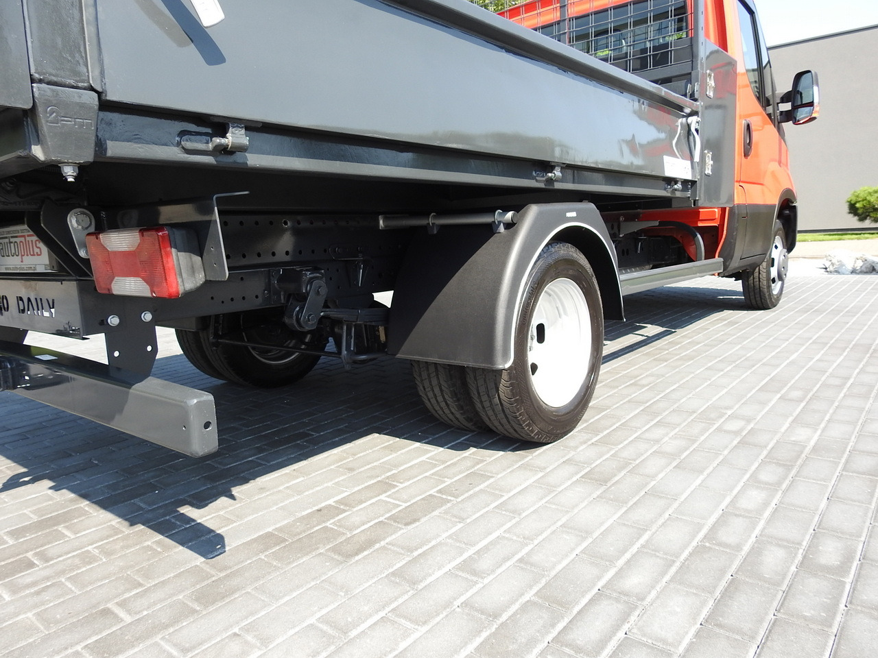 Damperli kamyonet IVECO DAILY 35C13 TIPPER CRUISE CONTROL AIR CONDITIONING TWIN WHEELS  130HP: fotoğraf 17