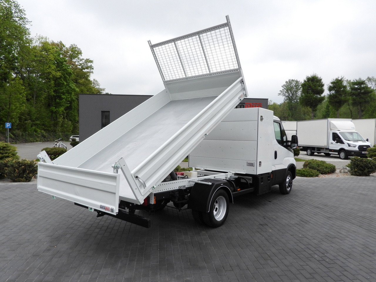 IVECO DAILY 35C14 TIPPER CRUISE CONTROL TWIN WHEELS 140HP - Damperli kamyonet: fotoğraf 3 IVECO DAILY 35C14 TIPPER CRUISE CONTROL TWIN WHEELS 140HP - Damperli kamyonet: fotoğraf 3