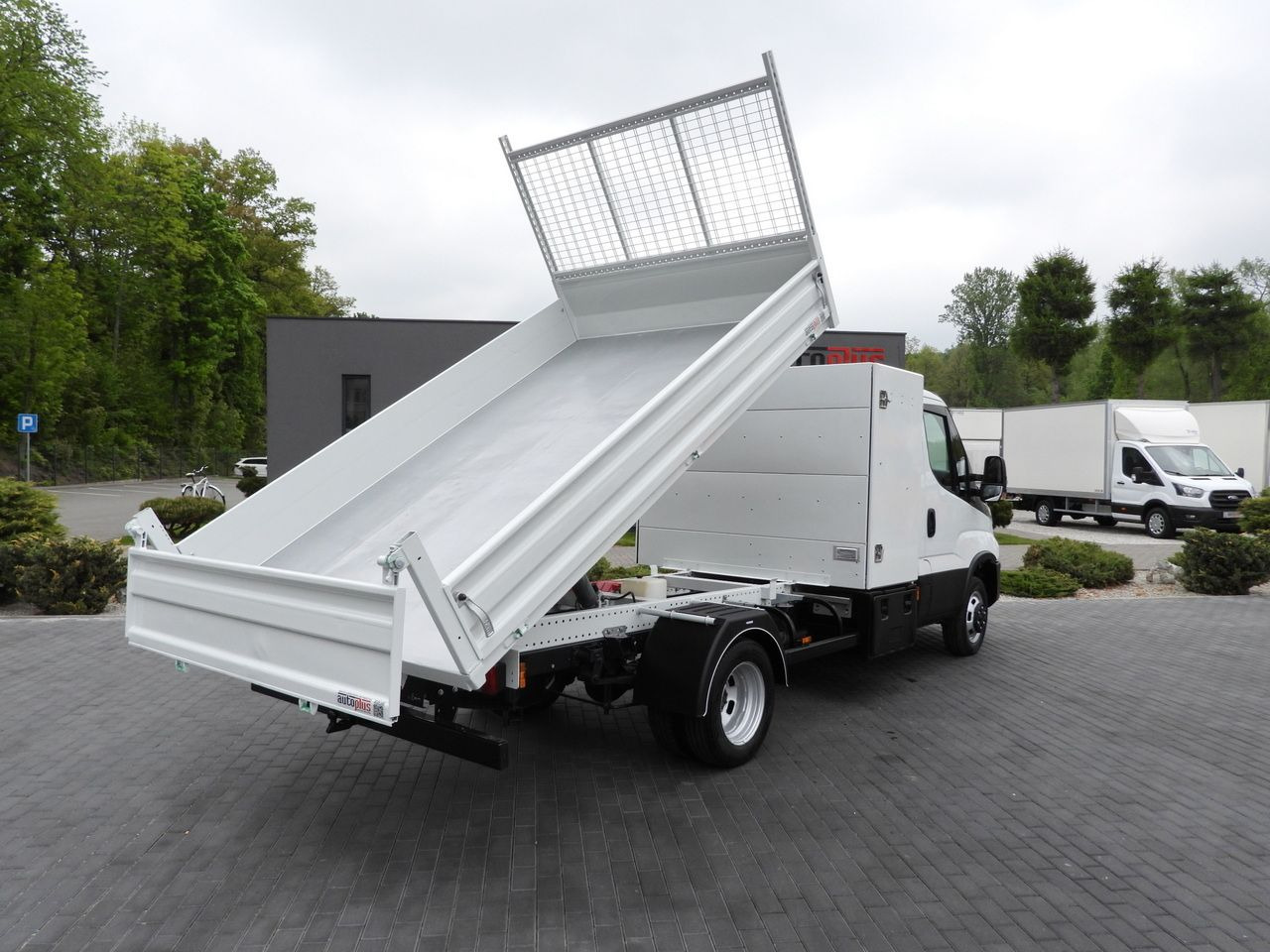 IVECO DAILY 35C14 TIPPER CRUISE CONTROL TWIN WHEELS 140HP - Damperli kamyonet: fotoğraf 3 IVECO DAILY 35C14 TIPPER CRUISE CONTROL TWIN WHEELS 140HP - Damperli kamyonet: fotoğraf 3