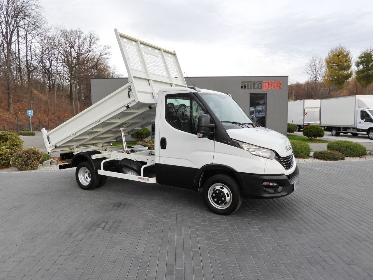 IVECO DAILY 35C14 TIPPER CRUISE CONTROL TWIN WHEELS AIR CONDITIONING 140HP - Damperli kamyonet: fotoğraf 4 IVECO DAILY 35C14 TIPPER CRUISE CONTROL TWIN WHEELS AIR CONDITIONING 140HP - Damperli kamyonet: fotoğraf 4