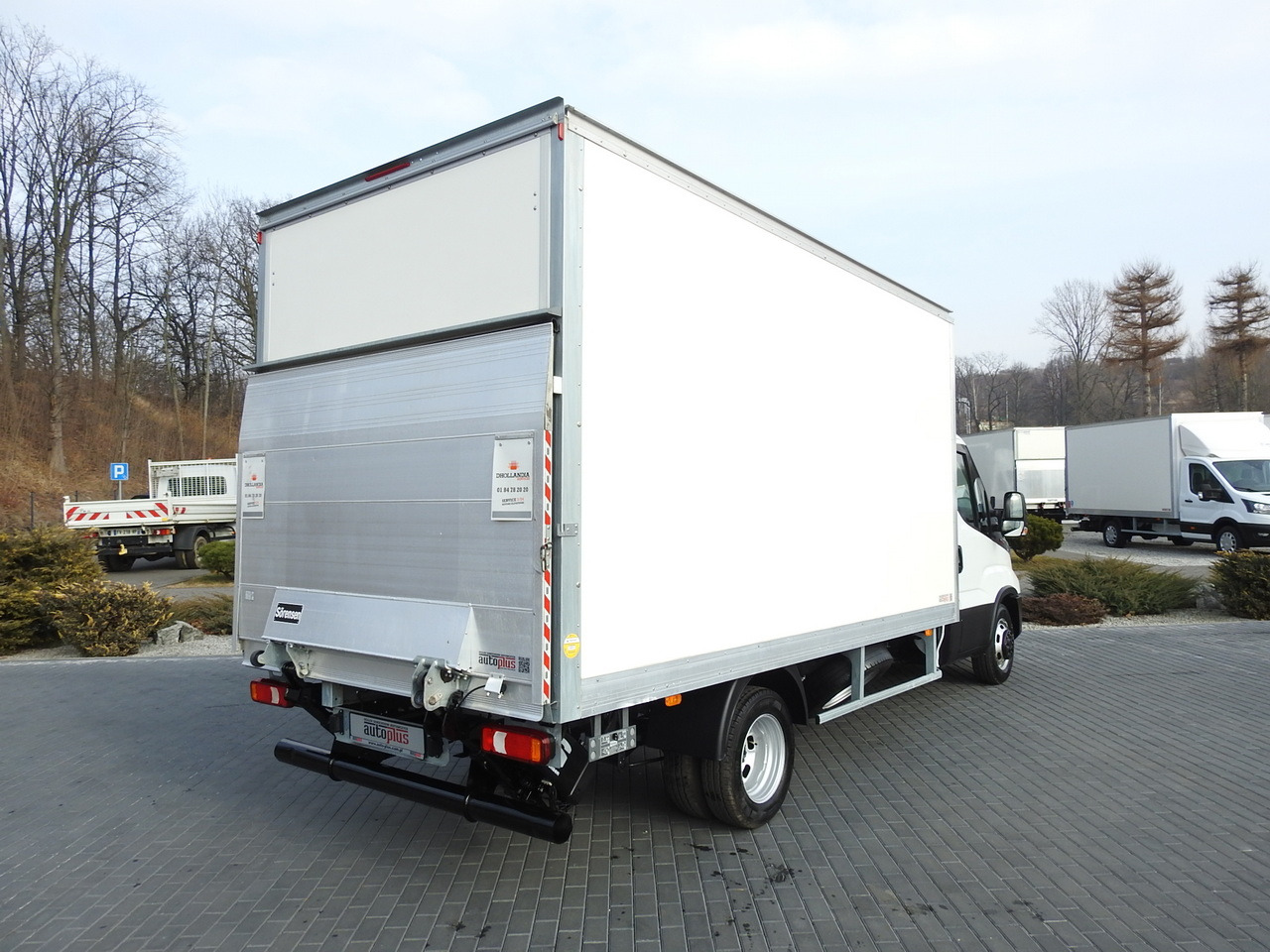 IVECO DAILY 35C16 BOX LIFT 8 PALLETS CRUISE CONTROL TWIN WHEELS AIR CONDITIONING 160HP - Kapalı kasa kamyonet: fotoğraf 3 IVECO DAILY 35C16 BOX LIFT 8 PALLETS CRUISE CONTROL TWIN WHEELS AIR CONDITIONING 160HP - Kapalı kasa kamyonet: fotoğraf 3