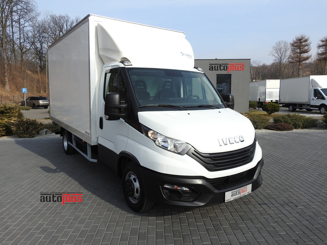 IVECO DAILY 35C16 BOX LIFT 8 PALLETS CRUISE CONTROL TWIN WHEELS AIR CONDITIONING 160HP - Kapalı kasa kamyonet: fotoğraf 1 IVECO DAILY 35C16 BOX LIFT 8 PALLETS CRUISE CONTROL TWIN WHEELS AIR CONDITIONING 160HP - Kapalı kasa kamyonet: fotoğraf 1