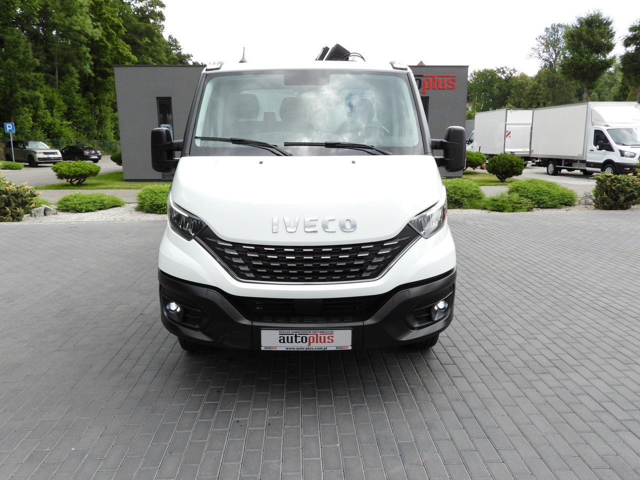 IVECO DAILY 35C18 THREE-WAY TIPPER 3 HDS SEATS CRUISE CONTROL LED LIGHTS AUTOMATIC TRANSMISSION HI-MATIC TWIN WHEELS AIR CONDITIONING 180HP - Damperli kamyonet: fotoğraf 5 IVECO DAILY 35C18 THREE-WAY TIPPER 3 HDS SEATS CRUISE CONTROL LED LIGHTS AUTOMATIC TRANSMISSION HI-MATIC TWIN WHEELS AIR CONDITIONING 180HP - Damperli kamyonet: fotoğraf 5