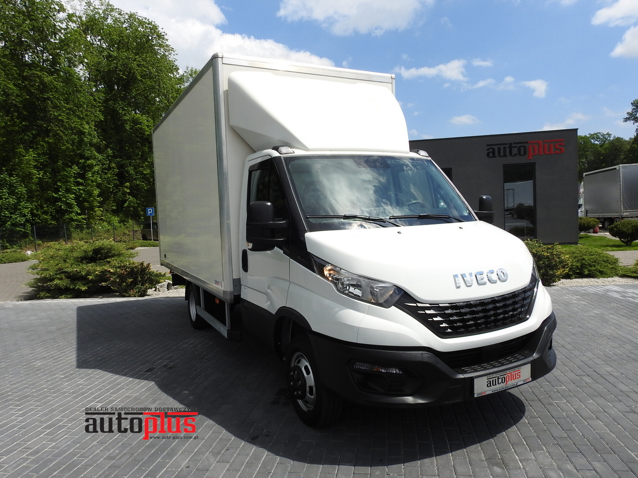 IVECO DAILY 35S14 8 PALLETS CRUISE CONTROL TWIN WHEELS AIR CONDITIONING 140HP - Kapalı kasa kamyonet: fotoğraf 1 IVECO DAILY 35S14 8 PALLETS CRUISE CONTROL TWIN WHEELS AIR CONDITIONING 140HP - Kapalı kasa kamyonet: fotoğraf 1