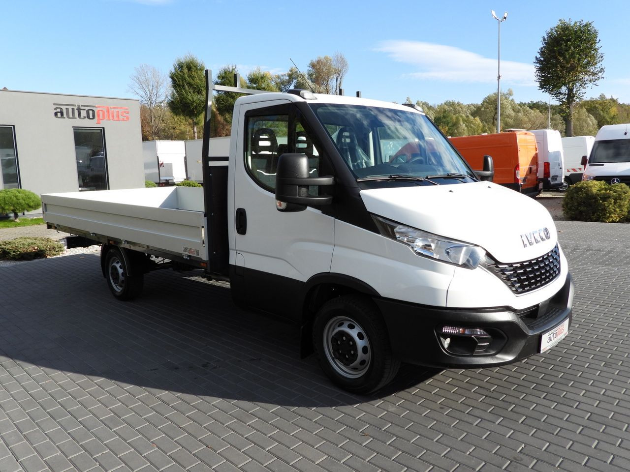 IVECO DAILY 35S14 STAKE BODY 8 PALLETS CRUISE CONTROL AIR CONDITIONING 140HP - Açık kasa kamyonet: fotoğraf 4 IVECO DAILY 35S14 STAKE BODY 8 PALLETS CRUISE CONTROL AIR CONDITIONING 140HP - Açık kasa kamyonet: fotoğraf 4