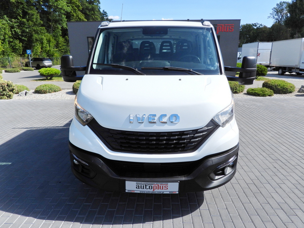 IVECO DAILY 35S14 STAKE BODY DOUBLE CABIN DOKA 7 SEATS CRUISE CONTROL AIR CONDITIONING 135HP - Çift kabin kamyonet: fotoğraf 5 IVECO DAILY 35S14 STAKE BODY DOUBLE CABIN DOKA 7 SEATS CRUISE CONTROL AIR CONDITIONING 135HP - Çift kabin kamyonet: fotoğraf 5