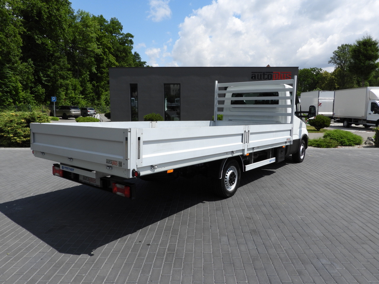 IVECO DAILY 35S16 STAKE BODY 10 PALLETS CRUISE CONTROL AIR CONDITIONING 160HP - Açık kasa kamyonet: fotoğraf 3 IVECO DAILY 35S16 STAKE BODY 10 PALLETS CRUISE CONTROL AIR CONDITIONING 160HP - Açık kasa kamyonet: fotoğraf 3