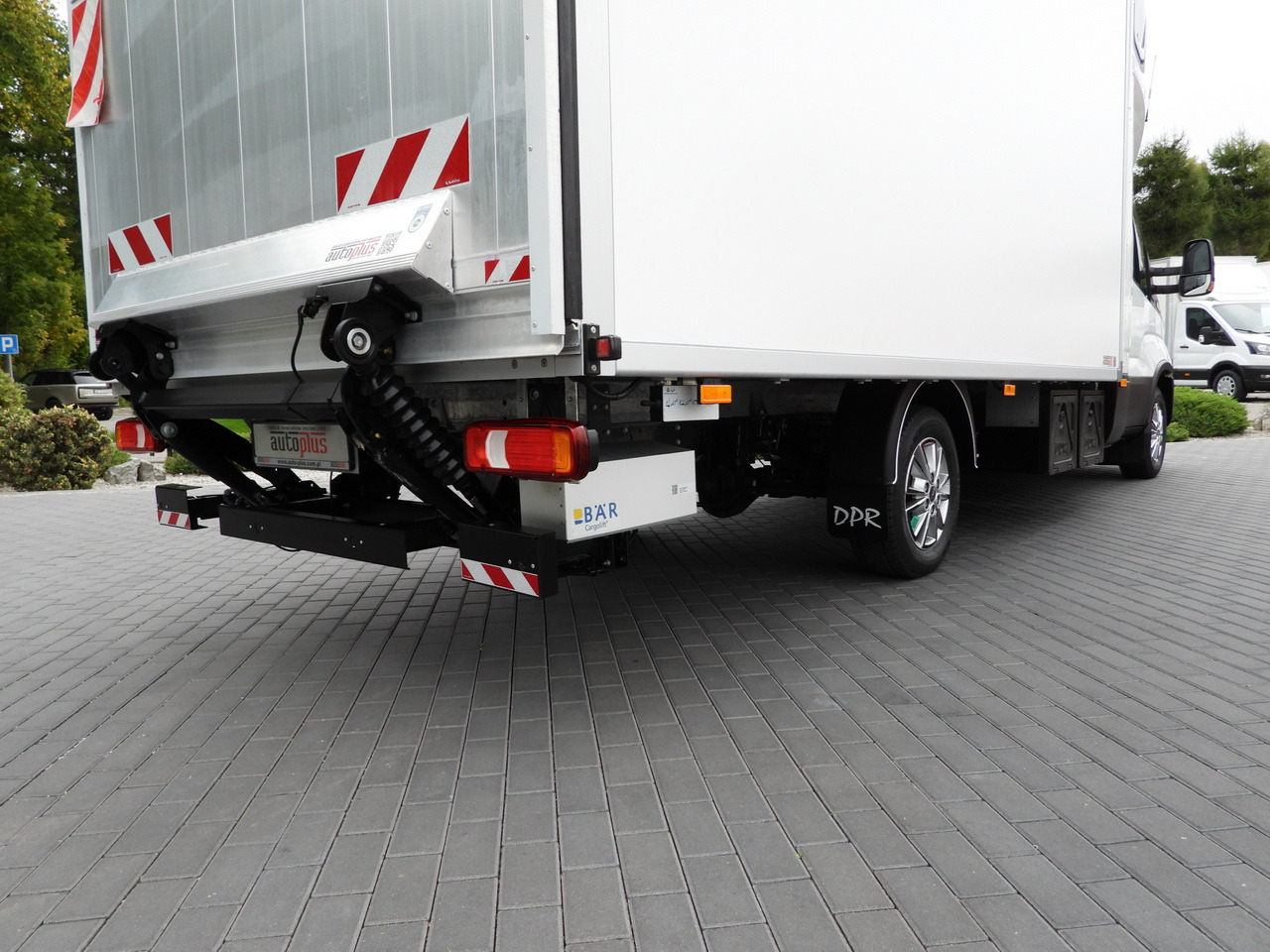 Kapalı kasa kamyonet IVECO DAILY 35S18 BOX HI-MATIC LIFT 8 PALLETS CRUISE CONTROL NAVIGATION LED LIGHTS PNEUMATICS AUTOMATIC TRANSMISSION HI-MATIC AIR CONDITIONING  180HP: fotoğraf 28 Kapalı kasa kamyonet IVECO DAILY 35S18 BOX HI-MATIC LIFT 8 PALLETS CRUISE CONTROL NAVIGATION LED LIGHTS PNEUMATICS AUTOMATIC TRANSMISSION HI-MATIC AIR CONDITIONING  180HP: fotoğraf 28