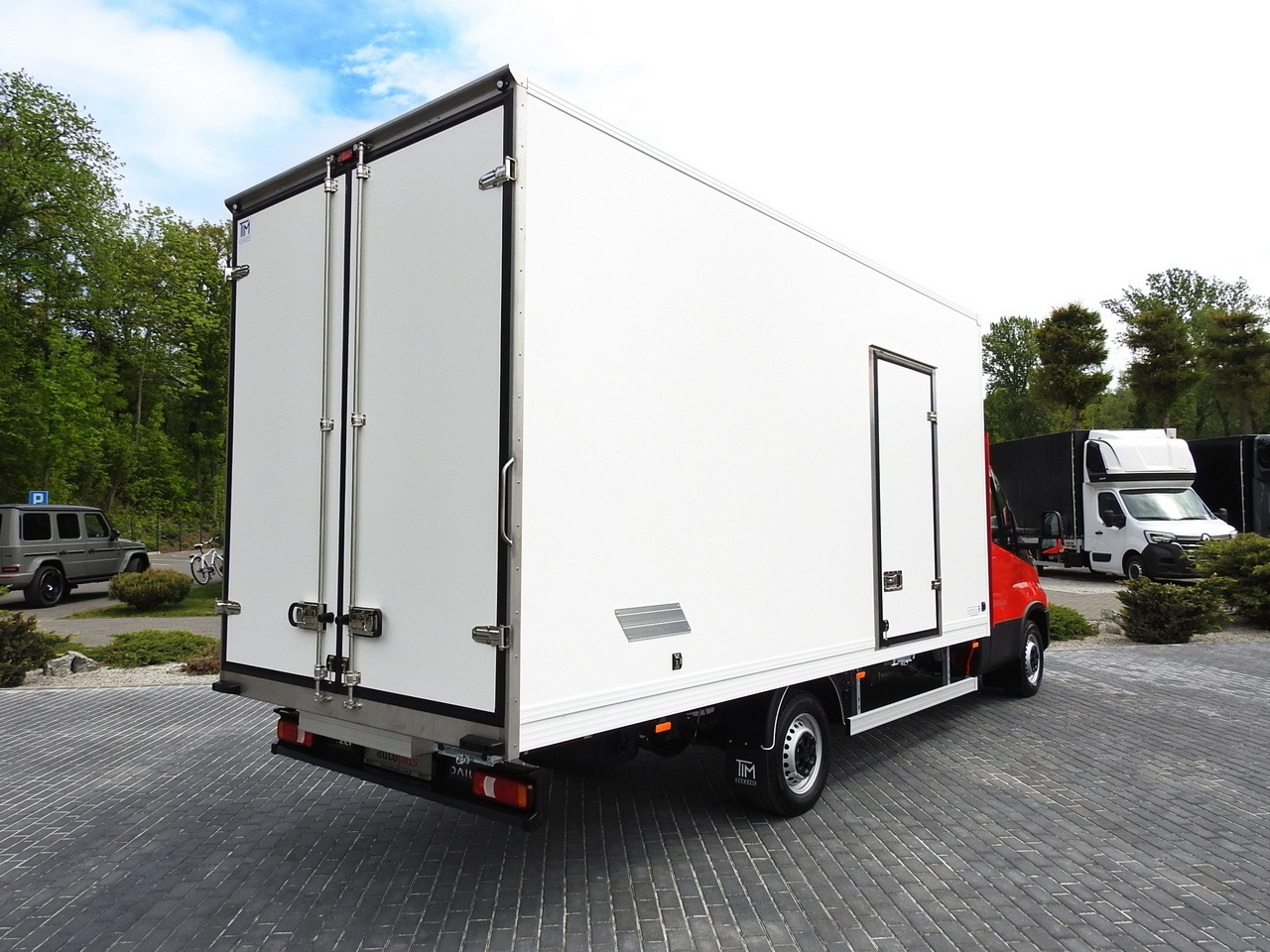 IVECO DAILY 35S18 NEW BOX 10 PALLETS CRUISE CONTROL NAVIGATION AIR CONDITIONING LED LIGHTS GUARANTEE  180HP - Frigorifik kamyonet: fotoğraf 3 IVECO DAILY 35S18 NEW BOX 10 PALLETS CRUISE CONTROL NAVIGATION AIR CONDITIONING LED LIGHTS GUARANTEE  180HP - Frigorifik kamyonet: fotoğraf 3
