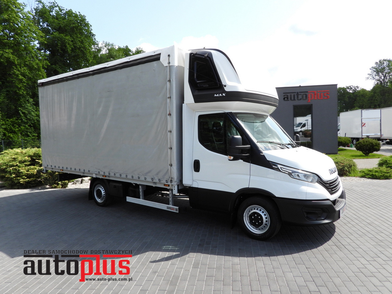 IVECO DAILY 35S18 TARPAULIN 10 PALLETS CRUISE CONTROL LED LIGHTS AIR CONDITIONING 180HP - Tenteli kamyonet: fotoğraf 1 IVECO DAILY 35S18 TARPAULIN 10 PALLETS CRUISE CONTROL LED LIGHTS AIR CONDITIONING 180HP - Tenteli kamyonet: fotoğraf 1