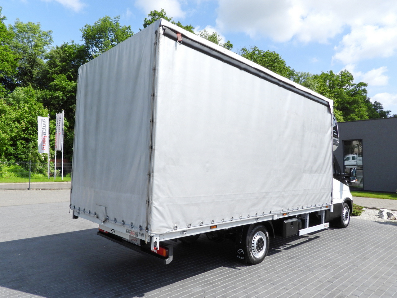 Tenteli kamyonet IVECO DAILY 35S18 TARPAULIN 10 PALLETS CRUISE CONTROL LED LIGHTS AIR CONDITIONING  180HP: fotoğraf 13