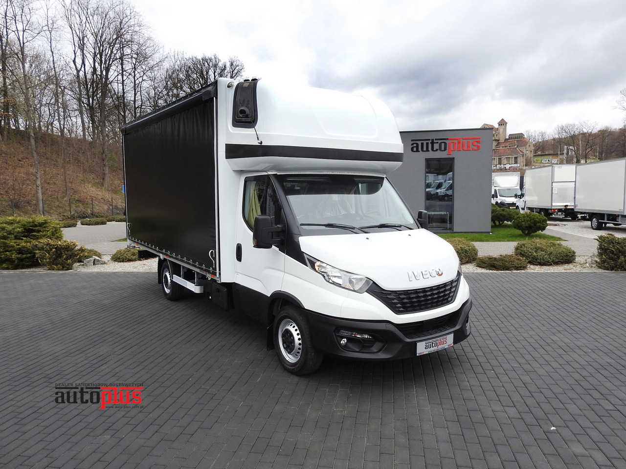 IVECO DAILY 35S18 TARPAULIN 10 PALLETS WEBASTO CRUISE CONTROL AIR CONDITIONING 180HP - Tenteli kamyonet: fotoğraf 1 IVECO DAILY 35S18 TARPAULIN 10 PALLETS WEBASTO CRUISE CONTROL AIR CONDITIONING 180HP - Tenteli kamyonet: fotoğraf 1