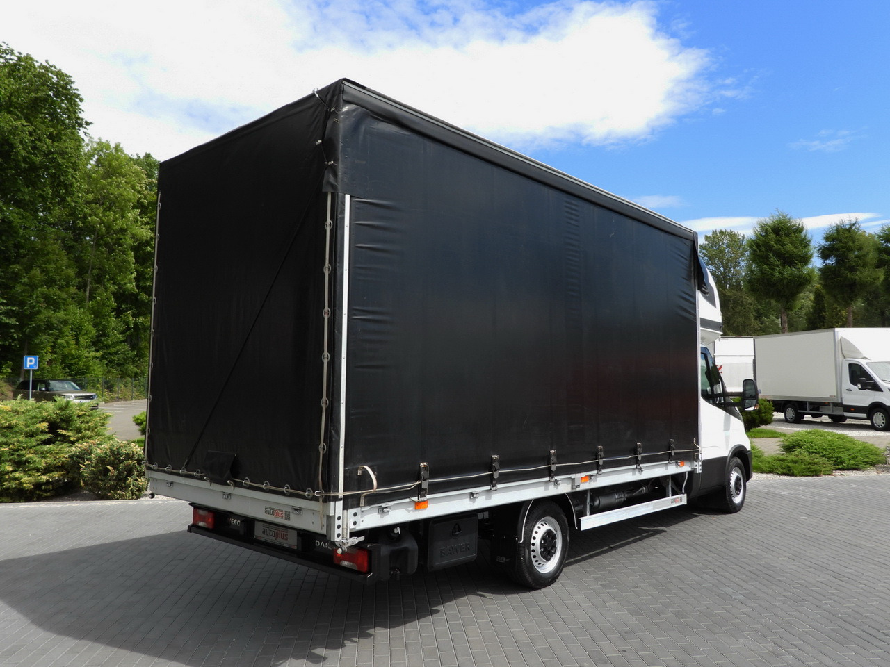 IVECO DAILY 35S18 TARPAULIN 10 PALLETS WEBASTO CRUISE CONTROL LED LIGHTS PNEUMATICS AIR CONDITIONING 180HP - Tenteli kamyonet: fotoğraf 3 IVECO DAILY 35S18 TARPAULIN 10 PALLETS WEBASTO CRUISE CONTROL LED LIGHTS PNEUMATICS AIR CONDITIONING 180HP - Tenteli kamyonet: fotoğraf 3