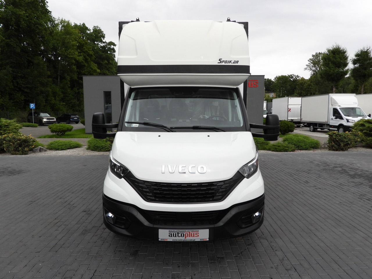 IVECO DAILY 35S18 TARPAULIN 10 PALLETS WEBASTO CRUISE CONTROL NAVIGATION LED LIGHTS AIR CONDITIONING 180HP - Tenteli kamyonet: fotoğraf 5 IVECO DAILY 35S18 TARPAULIN 10 PALLETS WEBASTO CRUISE CONTROL NAVIGATION LED LIGHTS AIR CONDITIONING 180HP - Tenteli kamyonet: fotoğraf 5