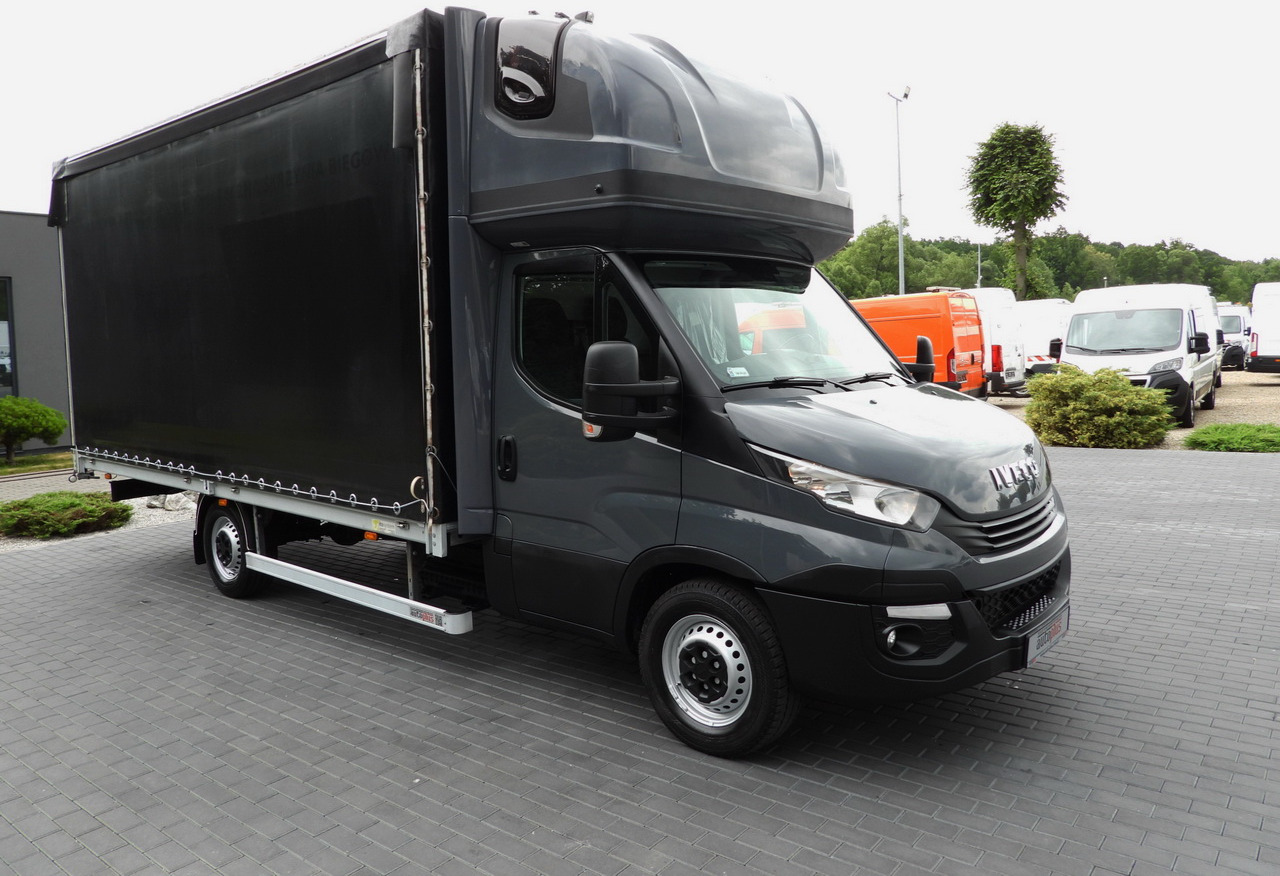 IVECO DAILY 35S18 TARPAULIN 10 PALLETS WEBASTO CRUISE CONTROL PNEUMATICS AUTOMATIC TRANSMISSION HI-MATIC AIR CONDITIONING 180HP - Tenteli kamyonet: fotoğraf 4 IVECO DAILY 35S18 TARPAULIN 10 PALLETS WEBASTO CRUISE CONTROL PNEUMATICS AUTOMATIC TRANSMISSION HI-MATIC AIR CONDITIONING 180HP - Tenteli kamyonet: fotoğraf 4