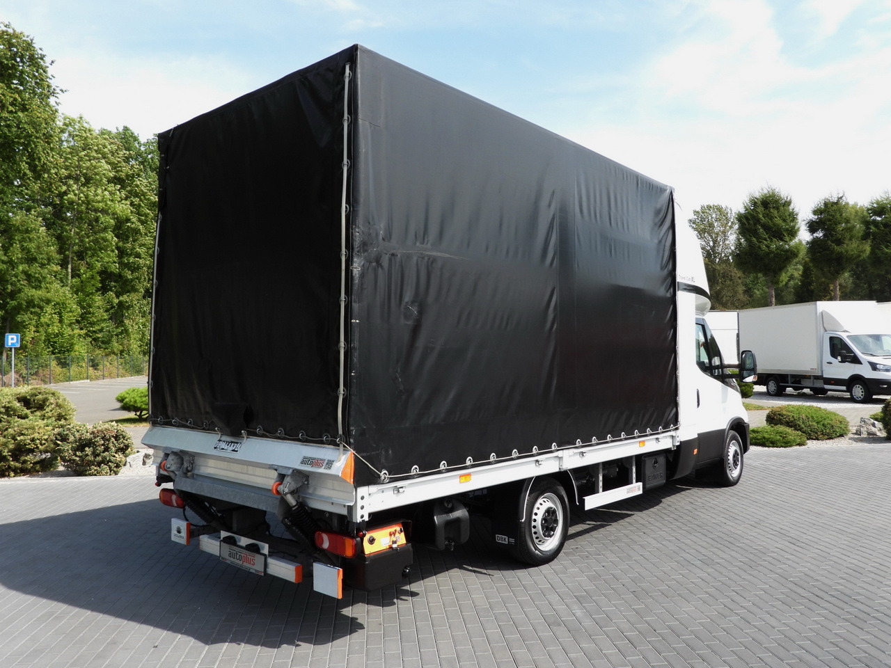 IVECO DAILY 35S18 TARPAULIN LIFT 8 PALLETS CRUISE CONTROL AIR CONDITIONING 180HP - Tenteli kamyonet: fotoğraf 3 IVECO DAILY 35S18 TARPAULIN LIFT 8 PALLETS CRUISE CONTROL AIR CONDITIONING 180HP - Tenteli kamyonet: fotoğraf 3