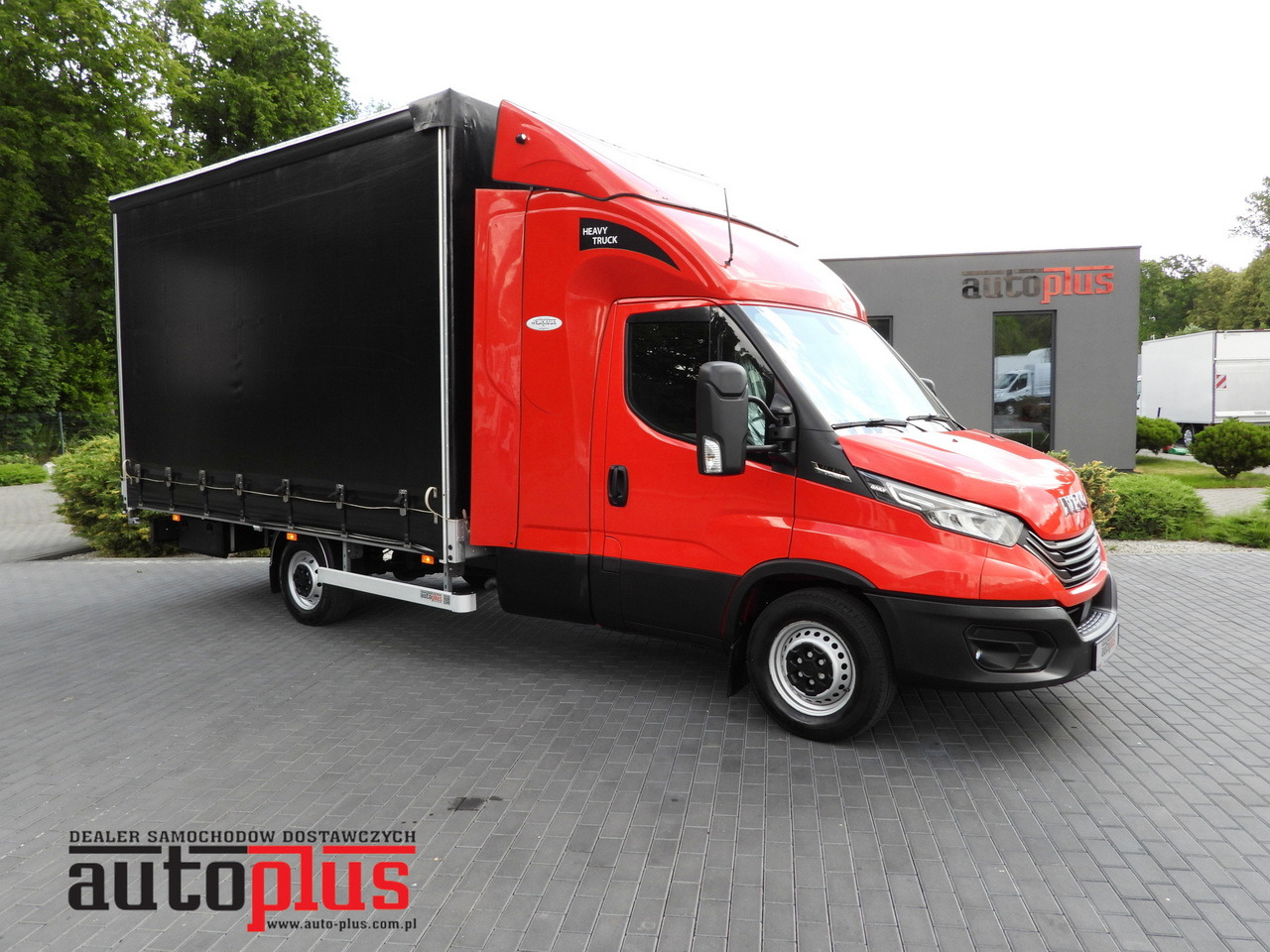 IVECO DAILY 35S21 TARPAULIN 10 PALLETS WEBASTO CRUISE CONTROL NAVIGATION LED LIGHTS PNEUMATICS AUTOMATIC TRANSMISSION HI-MATIC AIR CONDITIONING 210HP - Tenteli kamyonet: fotoğraf 1 IVECO DAILY 35S21 TARPAULIN 10 PALLETS WEBASTO CRUISE CONTROL NAVIGATION LED LIGHTS PNEUMATICS AUTOMATIC TRANSMISSION HI-MATIC AIR CONDITIONING 210HP - Tenteli kamyonet: fotoğraf 1