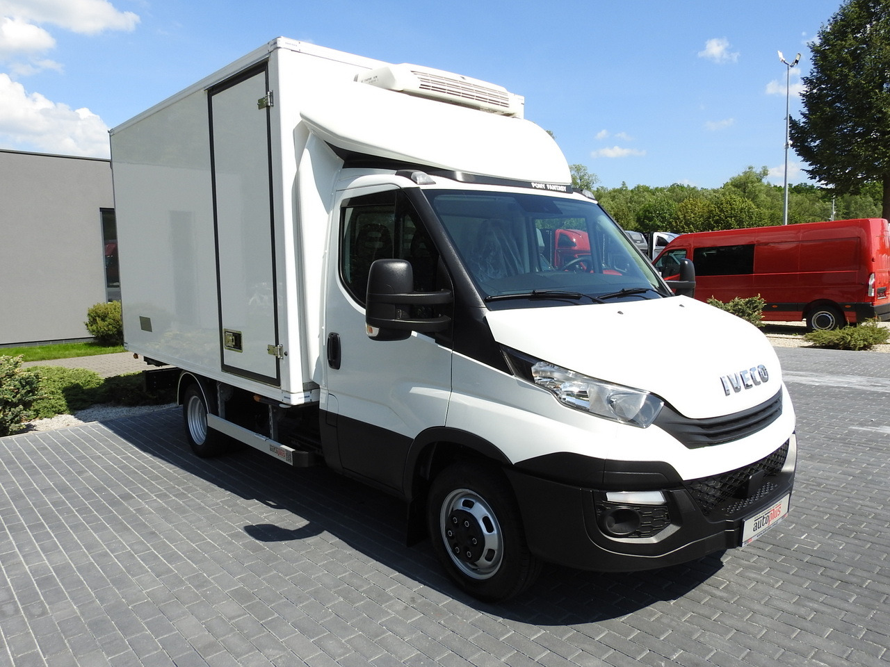 IVECO DAILY 50C15 REGRIGERATOR BOX -5*C POWER SUPPLY 230V AIR CONDITIONING TWIN WHEELS 150HP - Frigorifik kamyonet: fotoğraf 4 IVECO DAILY 50C15 REGRIGERATOR BOX -5*C POWER SUPPLY 230V AIR CONDITIONING TWIN WHEELS 150HP - Frigorifik kamyonet: fotoğraf 4