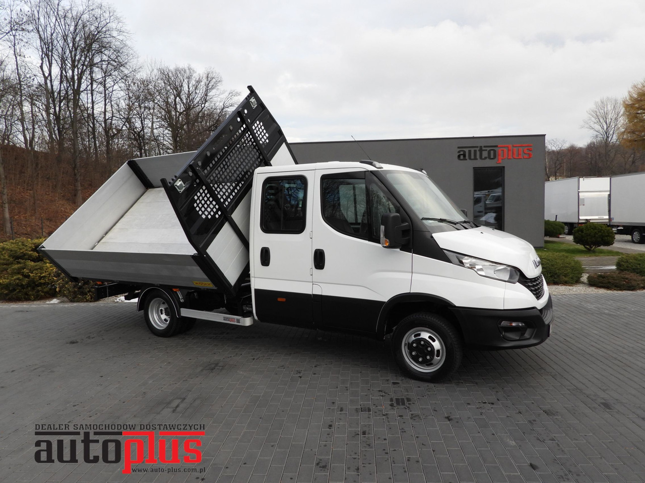 IVECO DAILY 50C16 THREE-WAY TIPPER DOUBLE CABIN DOKA 6 SEATS CRUISE CONTROL PNEUMATICS TWIN WHEELS AIR CONDITIONING 160HP - Damperli kamyonet: fotoğraf 1 IVECO DAILY 50C16 THREE-WAY TIPPER DOUBLE CABIN DOKA 6 SEATS CRUISE CONTROL PNEUMATICS TWIN WHEELS AIR CONDITIONING 160HP - Damperli kamyonet: fotoğraf 1