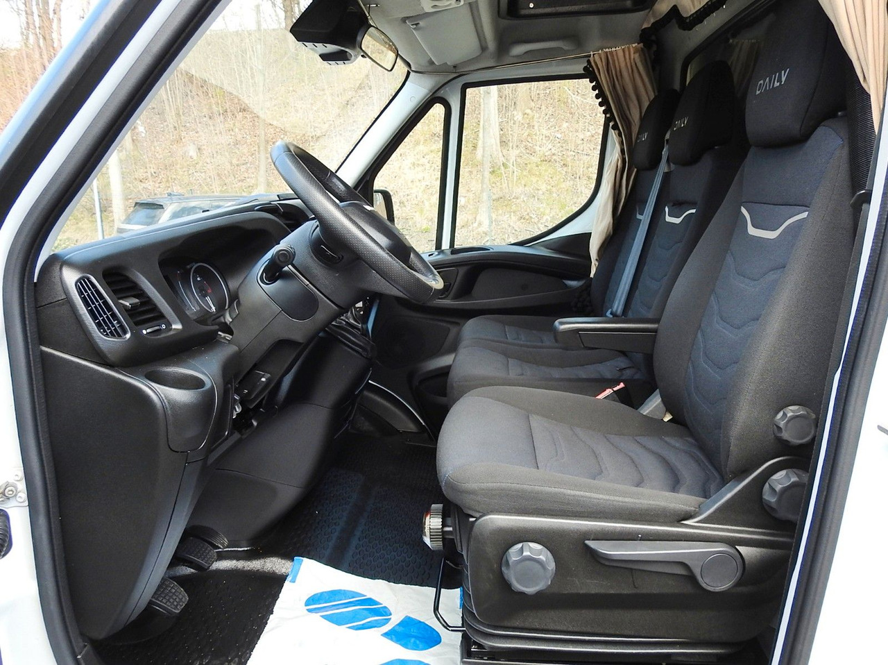 Tenteli kamyonet Iveco DAILY  35S18 PRITSCHE PLANE 10 PALETTEN WEBASTO: fotoğraf 21