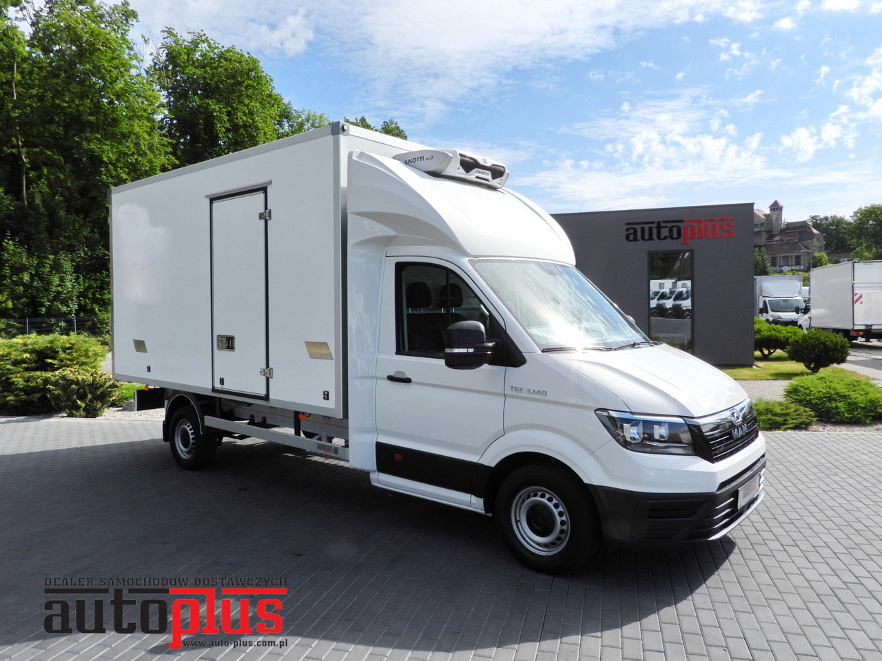 MAN TGE 3.140 REGRIGERATOR BOX -1*C 8 PALLETS HEATING FUNCTION CRUISE CONTROL PNEUMATICS AIR CONDITIONING 140HP - Frigorifik kamyonet: fotoğraf 1 MAN TGE 3.140 REGRIGERATOR BOX -1*C 8 PALLETS HEATING FUNCTION CRUISE CONTROL PNEUMATICS AIR CONDITIONING 140HP - Frigorifik kamyonet: fotoğraf 1