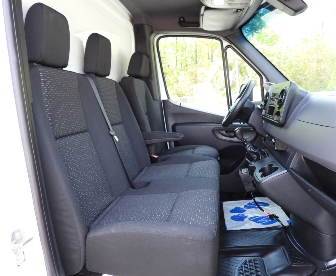 Frigorifik kamyonet MERCEDES SPRINTER 316 REGRIGERATOR BOX 0*C LIFT 8 PALLETS CRUISE CONTROL PNEUMATICS AIR CONDITIONING  160HP: fotoğraf 44