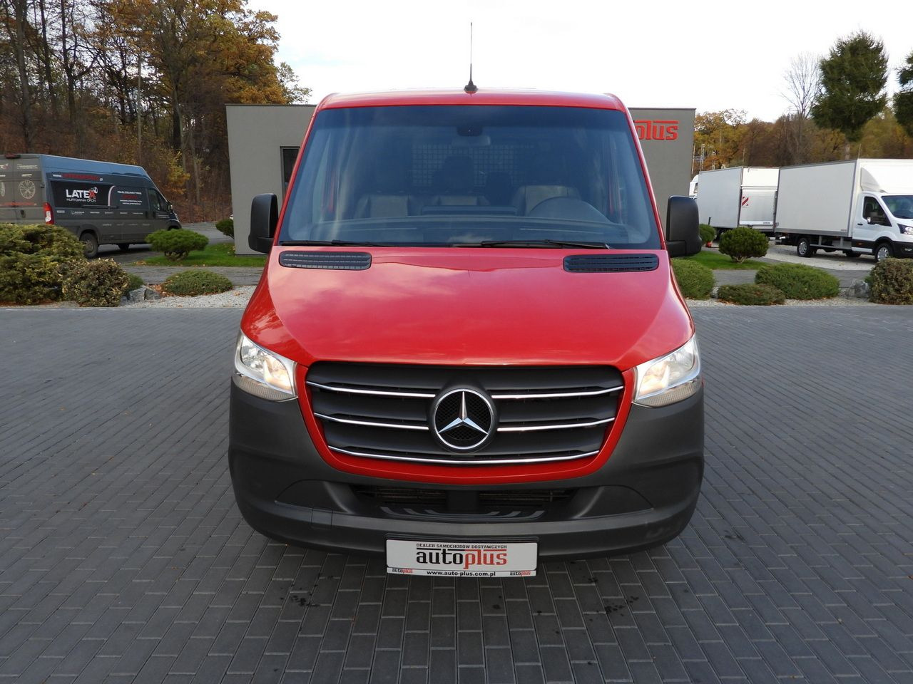 MERCEDES SPRINTER 316 STAKE BODY DOUBLE CABIN DOKA 7 SEATS AIR CONDITIONING 160HP - Çift kabin kamyonet: fotoğraf 5 MERCEDES SPRINTER 316 STAKE BODY DOUBLE CABIN DOKA 7 SEATS AIR CONDITIONING 160HP - Çift kabin kamyonet: fotoğraf 5