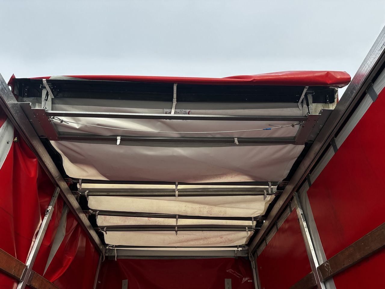 Tenteli kamyonet MERCEDES SPRINTER 316 TARPAULIN LIFT 8 PALLETS WEBASTO CRUISE CONTROL AIR CONDITIONING 160HP: fotoğraf 15 Tenteli kamyonet MERCEDES SPRINTER 316 TARPAULIN LIFT 8 PALLETS WEBASTO CRUISE CONTROL AIR CONDITIONING 160HP: fotoğraf 15