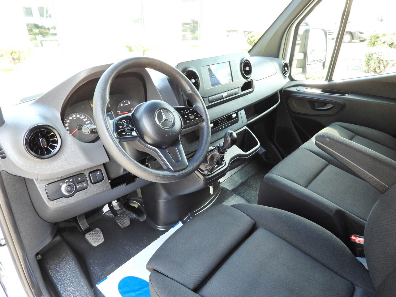 MERCEDES SPRINTER 514 BOX LIFT 8 PALLETS CRUISE CONTROL TWIN WHEELS AIR CONDITIONING 140HP - Kapalı kasa kamyonet: fotoğraf 2 MERCEDES SPRINTER 514 BOX LIFT 8 PALLETS CRUISE CONTROL TWIN WHEELS AIR CONDITIONING 140HP - Kapalı kasa kamyonet: fotoğraf 2