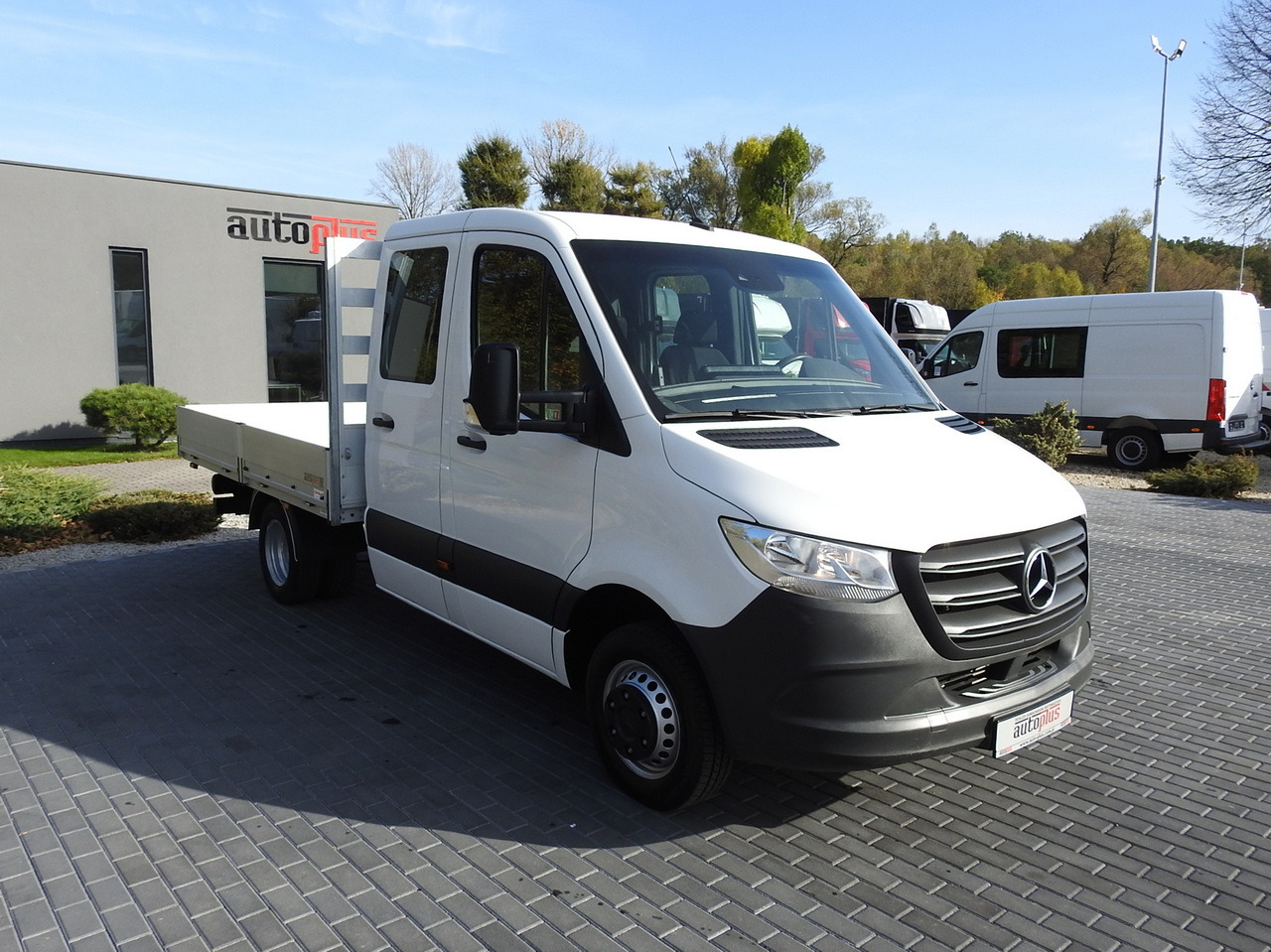 MERCEDES SPRINTER 516 STAKE BODY DOUBLE CABIN DOKA 6 SEATS CRUISE CONTROL AIR CONDITIONING TWIN WHEELS 160HP - Çift kabin kamyonet: fotoğraf 4 MERCEDES SPRINTER 516 STAKE BODY DOUBLE CABIN DOKA 6 SEATS CRUISE CONTROL AIR CONDITIONING TWIN WHEELS 160HP - Çift kabin kamyonet: fotoğraf 4