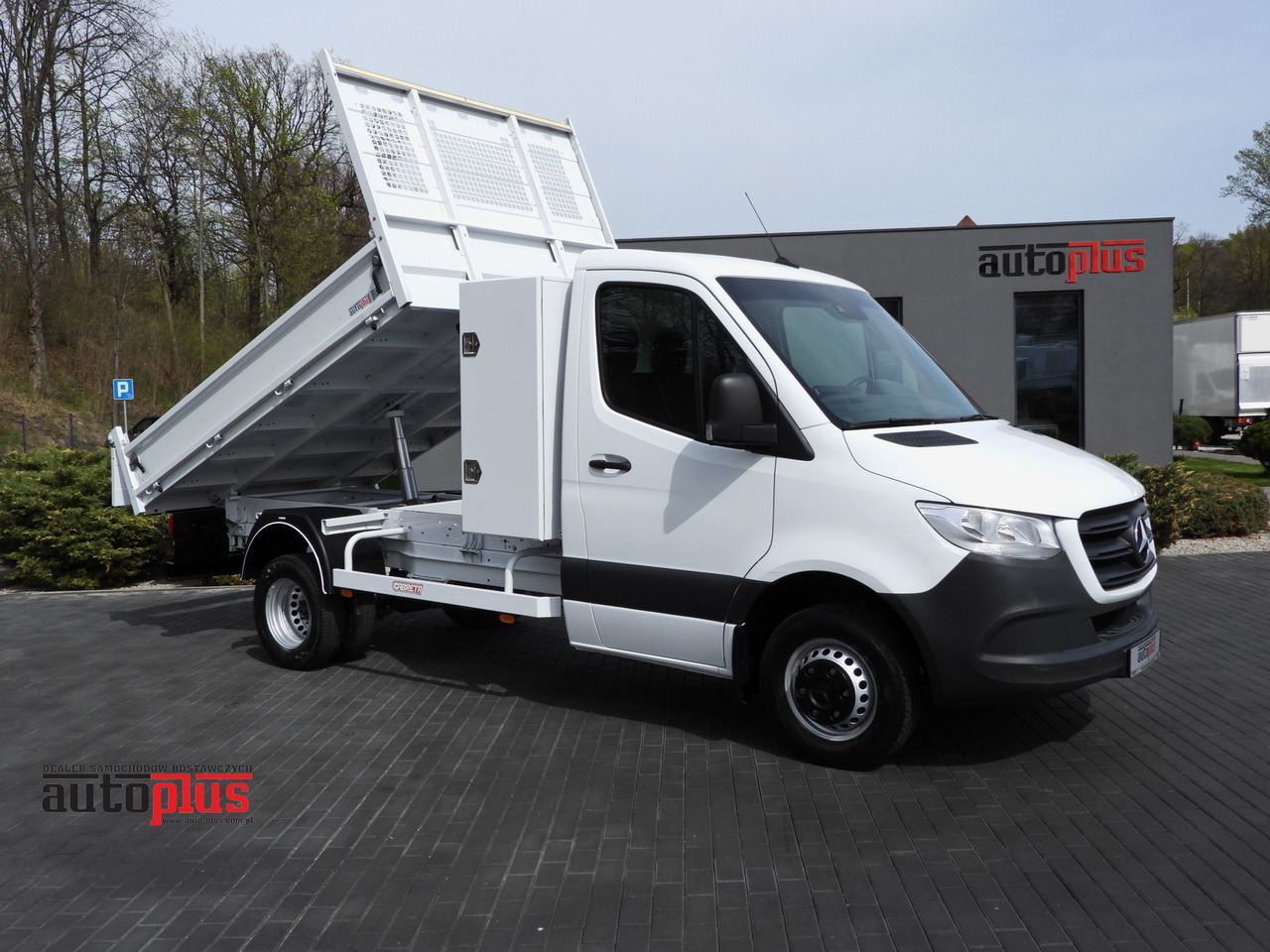 MERCEDES SPRINTER 516 TIPPER CRUISE CONTROL TWIN WHEELS AIR CONDITIONING 160HP - Damperli kamyonet: fotoğraf 1 MERCEDES SPRINTER 516 TIPPER CRUISE CONTROL TWIN WHEELS AIR CONDITIONING 160HP - Damperli kamyonet: fotoğraf 1