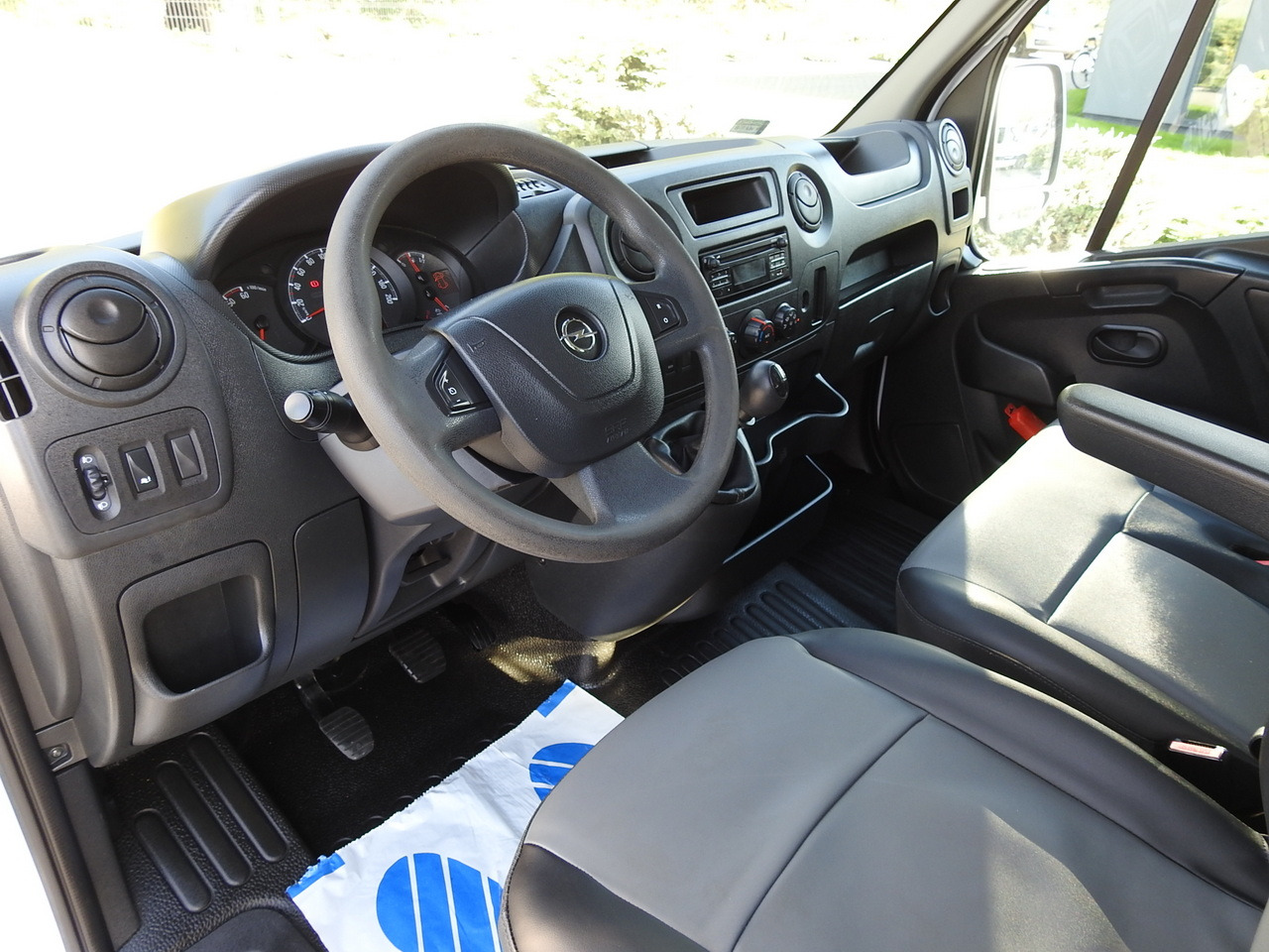 OPEL MOVANO STAKE BODY DOUBLE CABIN DOKA 7 SEATS CRUISE CONTROL AIR CONDITIONING 130HP - Çift kabin kamyonet: fotoğraf 2 OPEL MOVANO STAKE BODY DOUBLE CABIN DOKA 7 SEATS CRUISE CONTROL AIR CONDITIONING 130HP - Çift kabin kamyonet: fotoğraf 2